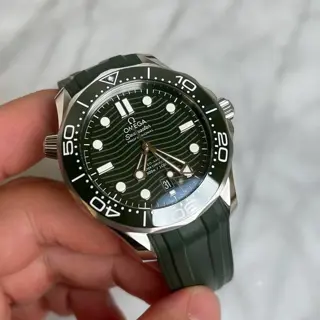 Omega Seamaster 300m “Seaweed” Green (Like-New)