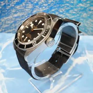 Tudor Black Bay 41mm on NATO Strap - Box & Papers - Steel - Automatic