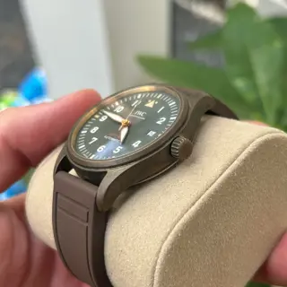 IWC Spitfire Pilots Watch IW326802 39mm bronze green