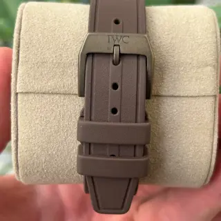 IWC Spitfire Pilots Watch IW326802 39mm bronze green