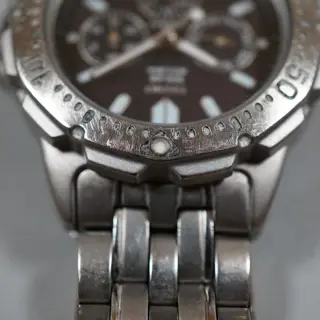 Seiko 5K2J-0A30 Black Dial Scuba 200M Day Date Solar Quartz Watch - $135
