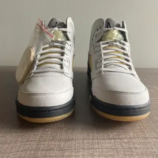Jordan 5 A Ma Maniere ‘Dawn’ Size 10.5M DSWT {190 + s/f}