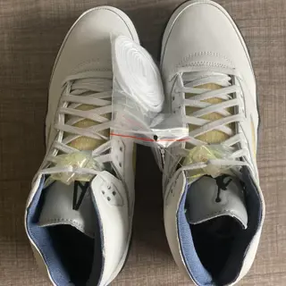 Jordan 5 A Ma Maniere ‘Dawn’ Size 10.5M DSWT {190 + s/f}