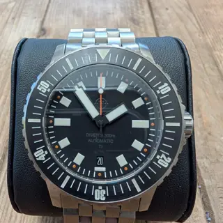 Helm Vanuatu Titanium