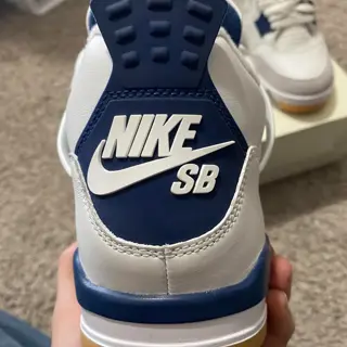 Jordan 4 Nike SB Navy size 8.5 worn 1x