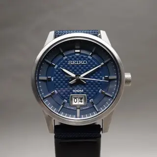Unworn Seiko SUR287P1 6N76 Textured Blue Dial Big Date 41Mm Quartz Watch - $100
