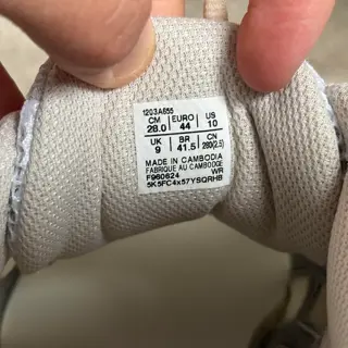 Price drop! 10M Asics gt 2160 Above The Clouds - $70, 12W/10.5M Jordan 1 low Velvet Black Toe - $70