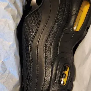 CORTIEZ HONEY BLACK air max 95s size 10 for CORTIEZ HONEY BLACK size 13