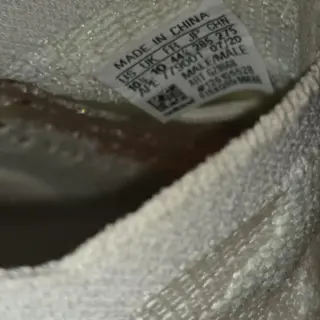 YEZZY 380 calcite glow sz.10.5 $120 OBO original box.