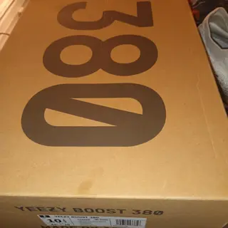 YEZZY 380 calcite glow sz.10.5 $120 OBO original box.