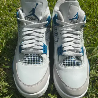 Jordan 4 Military Blue 2024 size 9 $110