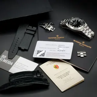 Vacheron Constantin Overseas Black Dial 4500V Full Set Under Warranty until 2029!