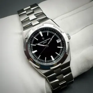 Vacheron Constantin Overseas Black Dial 4500V Full Set Under Warranty until 2029!