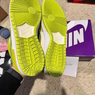 DS Nike SB Dunk low Fruity Pack Atomic Green Apple size 11: $210 shipped/invoiced