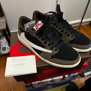 Jordans/Nike Size 10.5