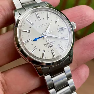 Grand Seiko GMT. Heated blue hands. Full kit. Automatic.
