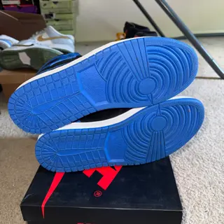 Air Jordan 1 royal 2017 size 11.5 10/10 condition OG all $200