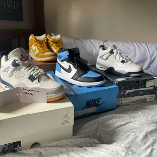 Jordan 1, 4, SB Dunks Sz 9.5-10 DS / Used $55-415