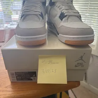 Jordan 4 SB Navy size 9 DS unworn - $390 + ship to you