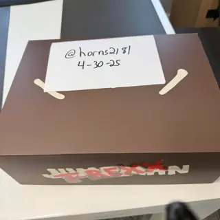 Size 8 Jordan Jumpman Jack TR
Travis Scott Bright Cactus $315 Shipping Included. Ships today UPS