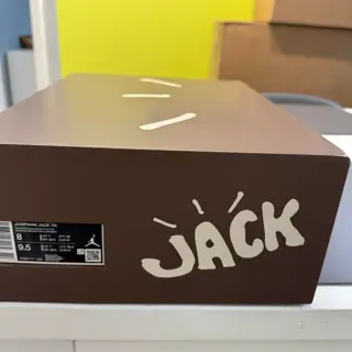 Size 8 Jordan Jumpman Jack TR
Travis Scott Bright Cactus $315 Shipping Included. Ships today UPS