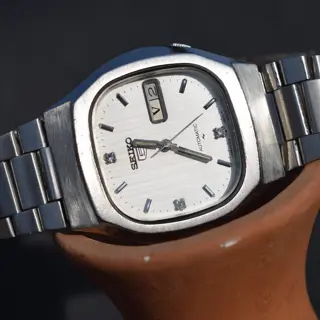 Vintage Seiko 5 Tv 📺 Shape Lining dial with Bracelet Serviced - 135$ include shipping