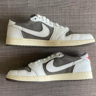 Jordan 1 Low Travis Scott ‘Reverse Mocha’ Size 11 {$950 + s/f}