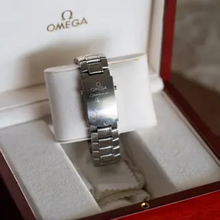 Omega Speedmaster 1957 Broad Arrow