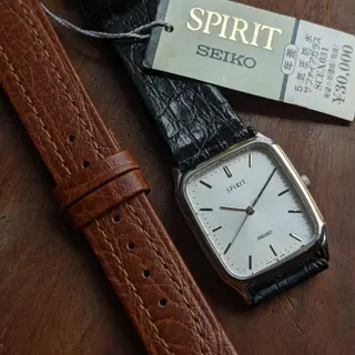 Seiko Spirit Tank in Bark Textured Dial NOS condition with Original Strap/Buckle and Tag 🔖 from December 1989 🗓️ for sale 💵 $150 (Shipped) 🚢