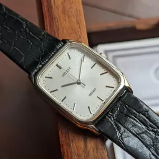 Seiko Spirit Tank in Bark Textured Dial NOS condition with Original Strap/Buckle and Tag 🔖 from December 1989 🗓️ for sale 💵 $150 (Shipped) 🚢