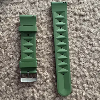3 like new // 22mm straps $25 each // CONUS only