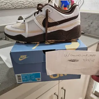 Travis Scott Field Jaxx- 10M- Used
