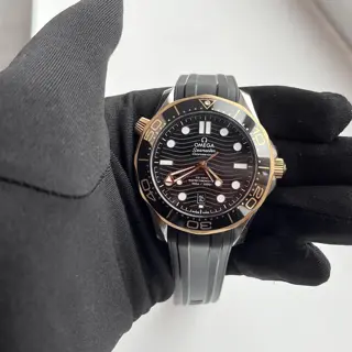 Omega Seamaster Professional Gold Bezel || Ref. 21022422001001 || Full Set || 2022