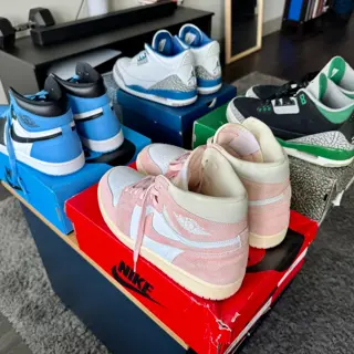 All used - Jordan 3 “Pine Green” (9.5), Jordan 3 “Washington Wizards”, (9.5), Jordan 1 “UNC Toe” (9.5), Jordan 1 “Washed Pink” (10.5) - $110/each