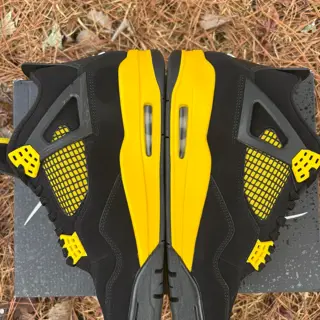 Jordan 4 Yellow Thunder size 11 $165