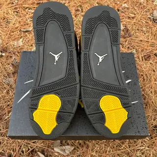 Jordan 4 Yellow Thunder size 11 $165