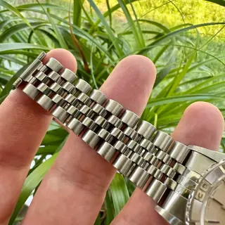 1996 Rolex DateJust Turn-O-Graph 36mm Reference 16264 Sunburst Silver Dial $5,000