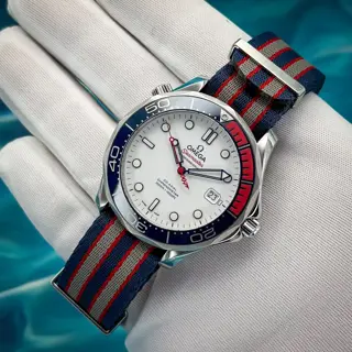 2020 (or newer) Omega Seamaster 300 M Diver "Commanders Watch" - Watch, Box, and Bennisson authentication card