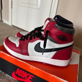 Jordan 1 lost and Found size 10 $300