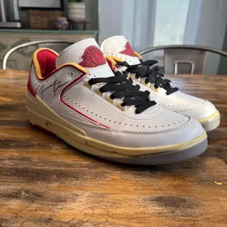 VNDS Off White Jordan 2 Chicago size 10 $439 shipped OBO
