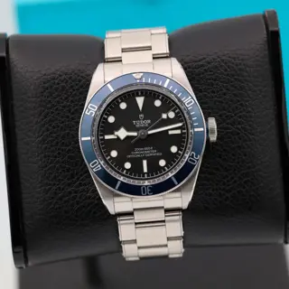 Tudor Black Bay. Inhouse Movement. Full kit. Clean.