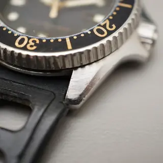 Vintage 1980 Seiko 2625-0010 Midsize 33mm Black Dial Diver Quartz Watch - $135