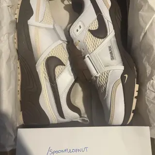 Field Jaxx Size 10 $180 shipped