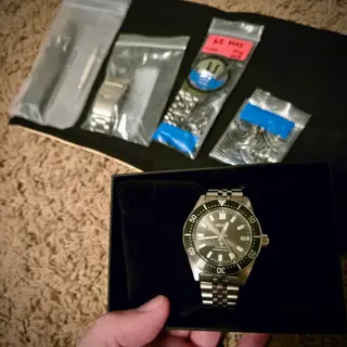 Seiko SPB143 62Mas with 2 extra bracelets and tropic strap